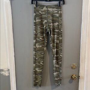 Victoria's Secret Pink Active Compression Legging High Waist Color Camo XS